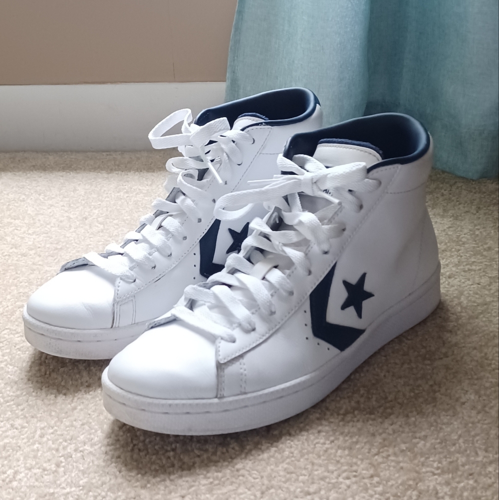 Retro Allstar high-top leather converse